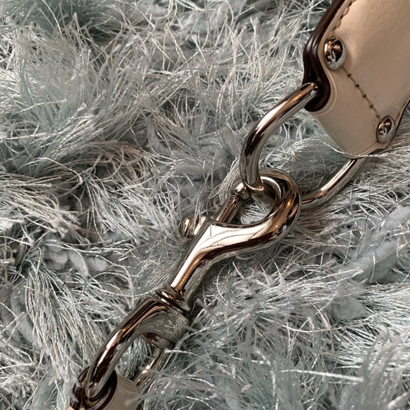 New Coach Shoulder Tote Bag, cream and beige in color. New condition! - Picture 7 of 8